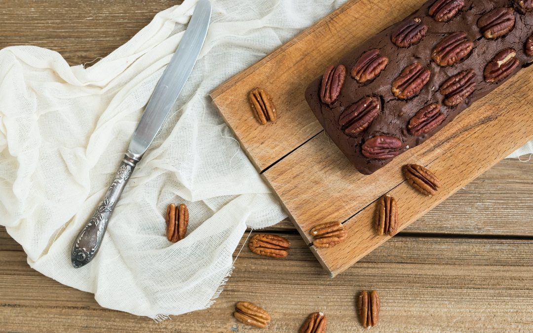 Gâteau au sirop d’érable et noix de pécan.