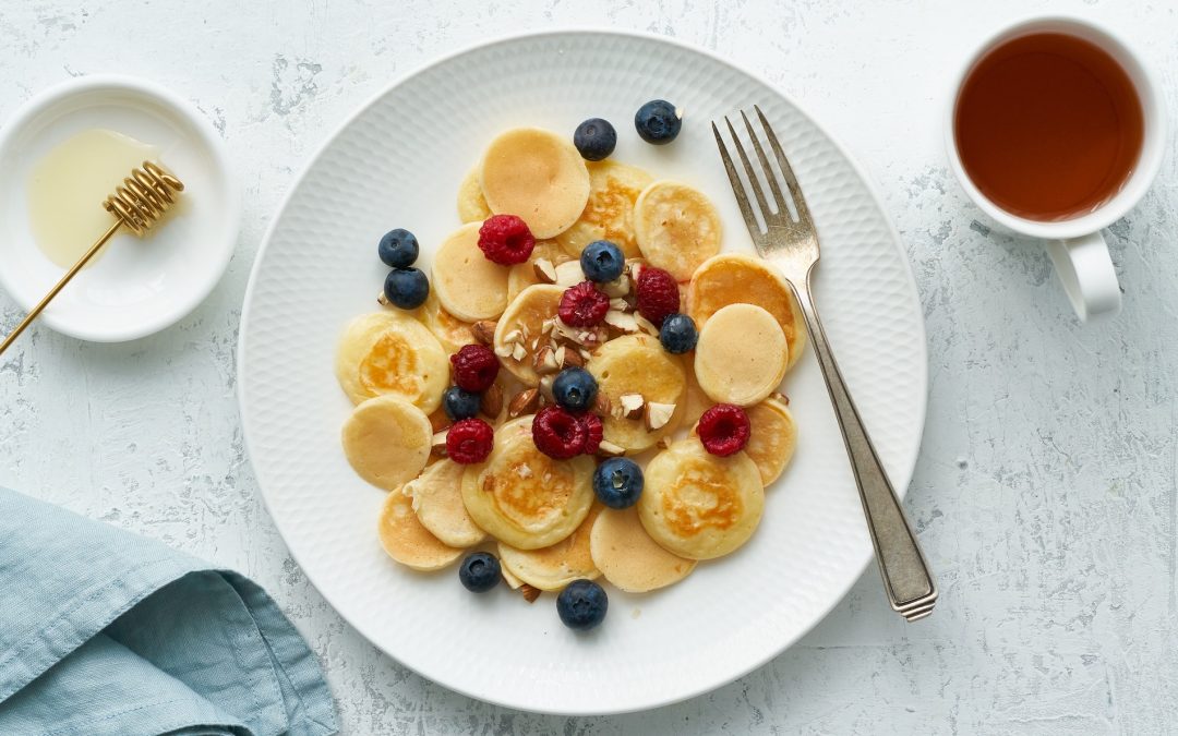 Crumpets aux fraises et à la crème fouettée