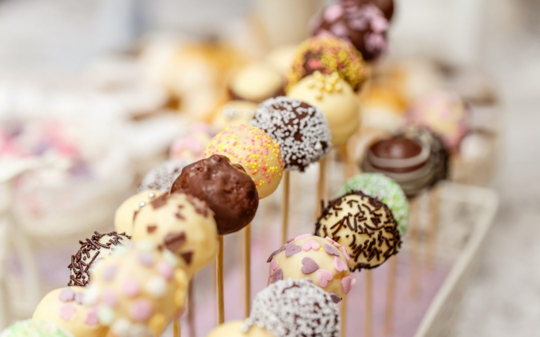 Cake pops au chocolat et à la menthe poivrée