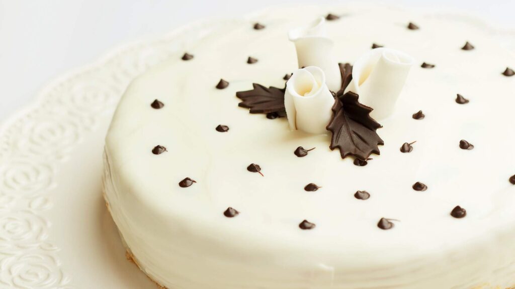 gâteau au chocolat blanc et à la fleur d'oranger